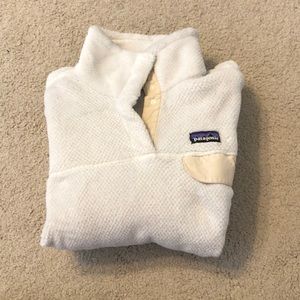 White Patagonia pullover